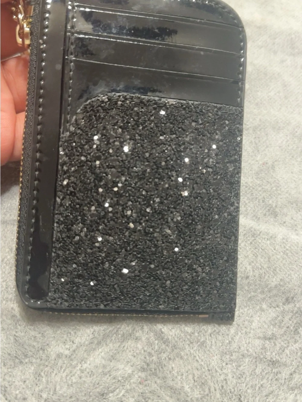 kate spade Black Glitter Card Pouch with Gold Clover Keyring